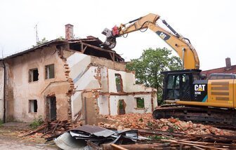 House-Demolition-Complete-Demolition.jpg